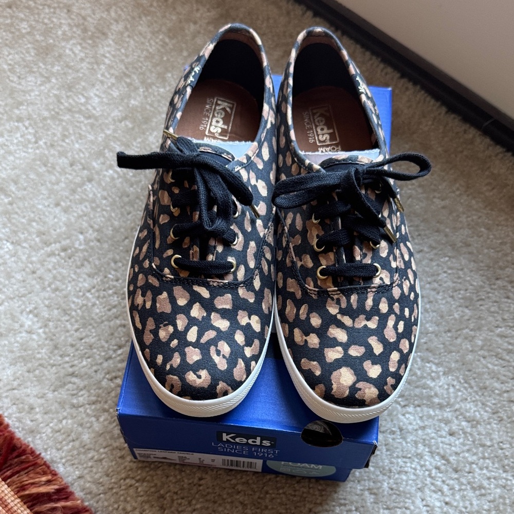 Keds Black and Tan Patterned Sneakers